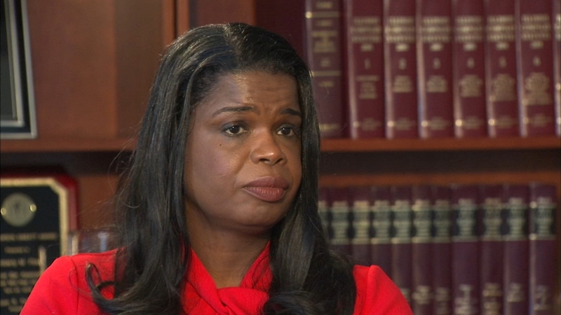 Does Pritzker support bill to allow recall of Kim Foxx?